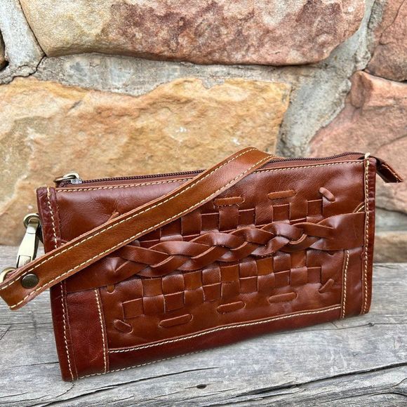 Jesslyn Blake Brown Cognac Eco Leather Wristlet Clutch Basket Weave - Picture 2 of 10